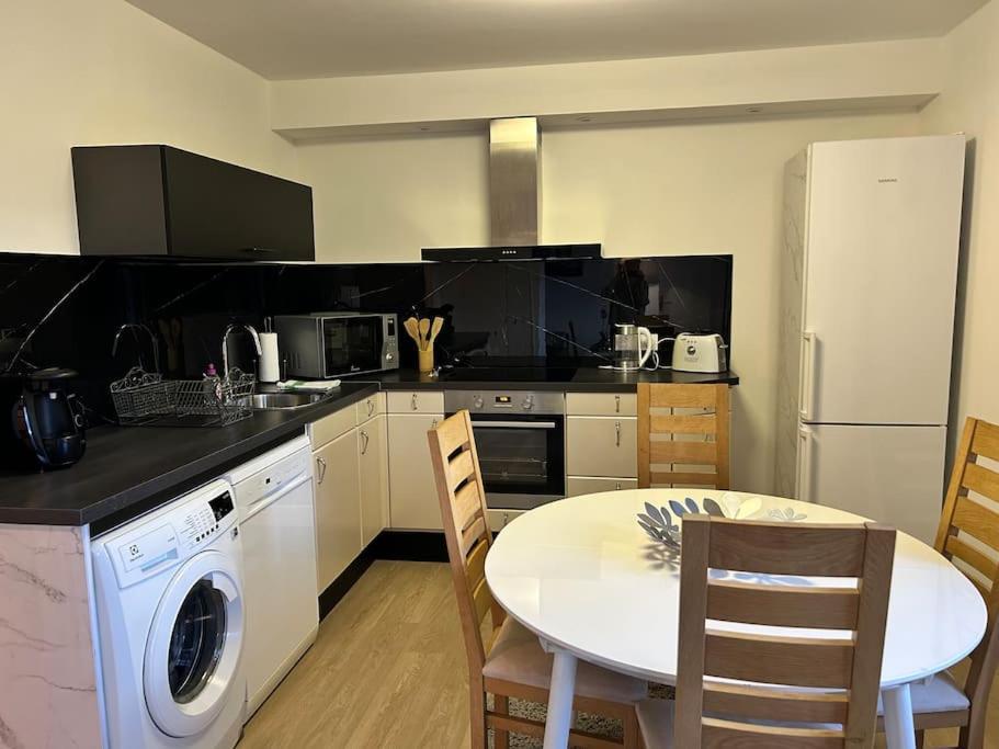 Appartement 3 Chambres A Annecy Dans Maison Pour 2 A 8 Personnes Exterior photo